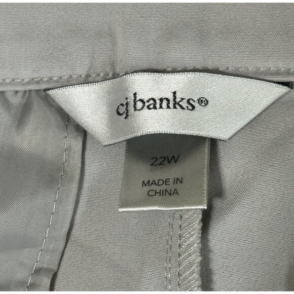CJ Banks Capri Pants Womens Size 22W Light Gray High Rise Flat Front Stretch - Picture 5 of 13